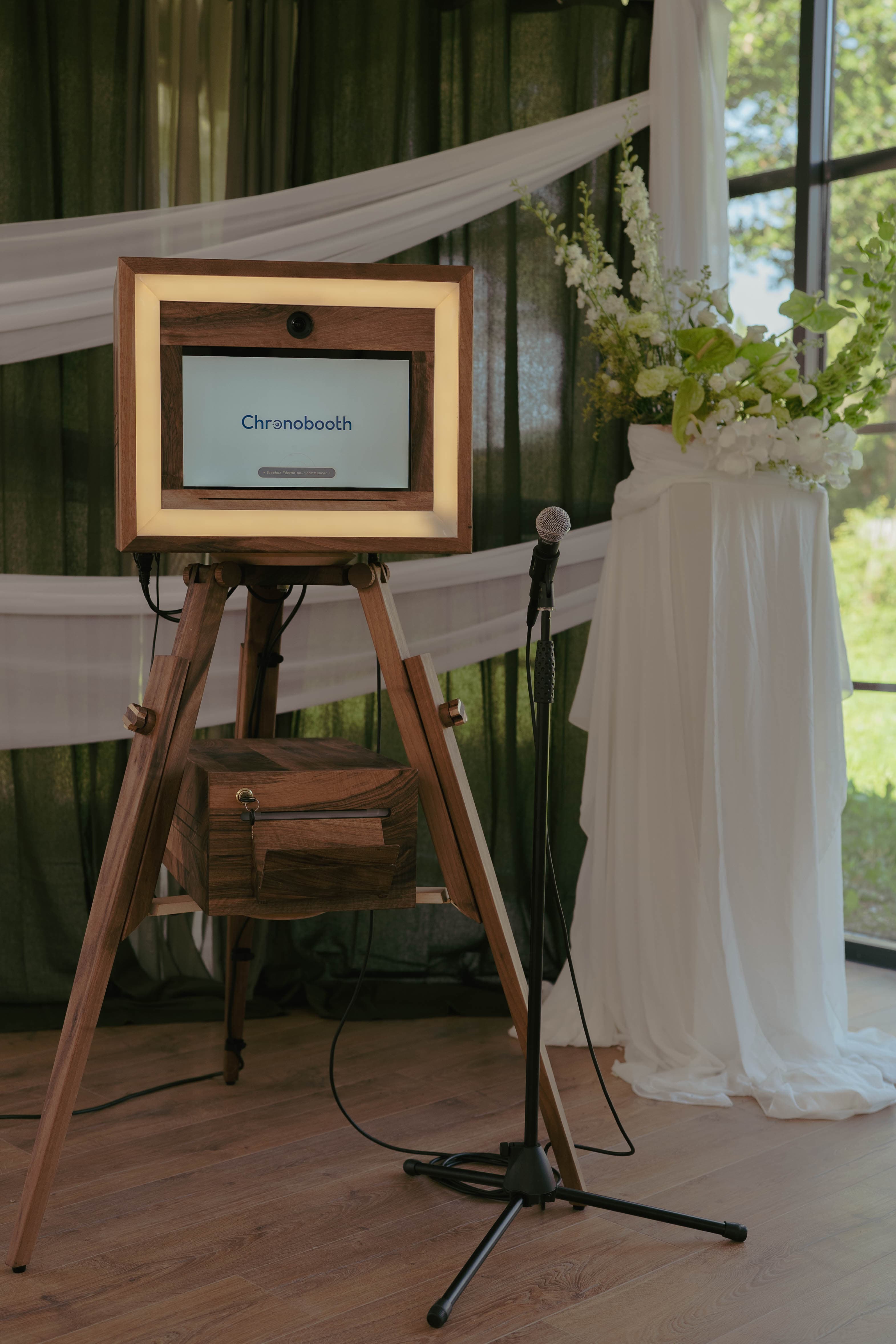 Décor drapé photobooth mariage - Chronobooth
